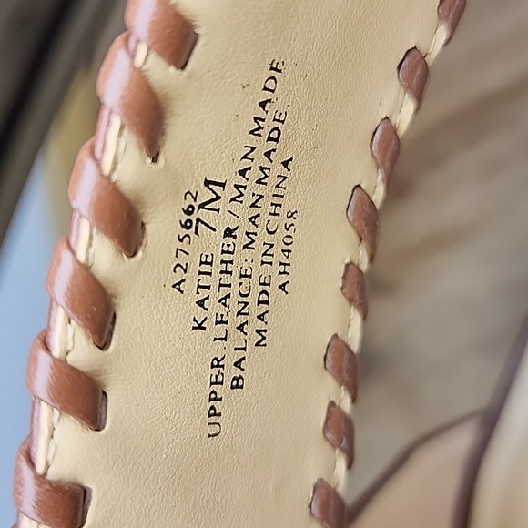 C. Wonder Katie Brown Sandals - Picture 6 of 12